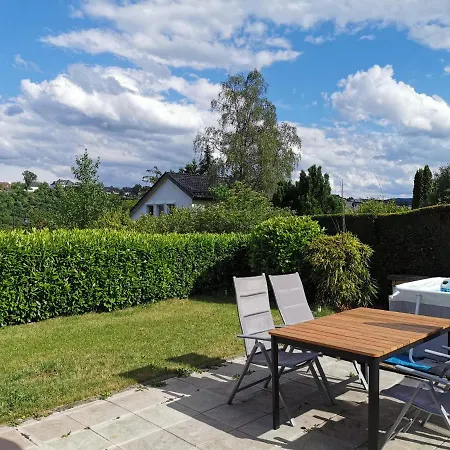 Gemuetliche 90 Qm Wohnung In Saarburg, Zentral Gelegen, Garten Mit Aussicht, Separater Eingang Exterior photo