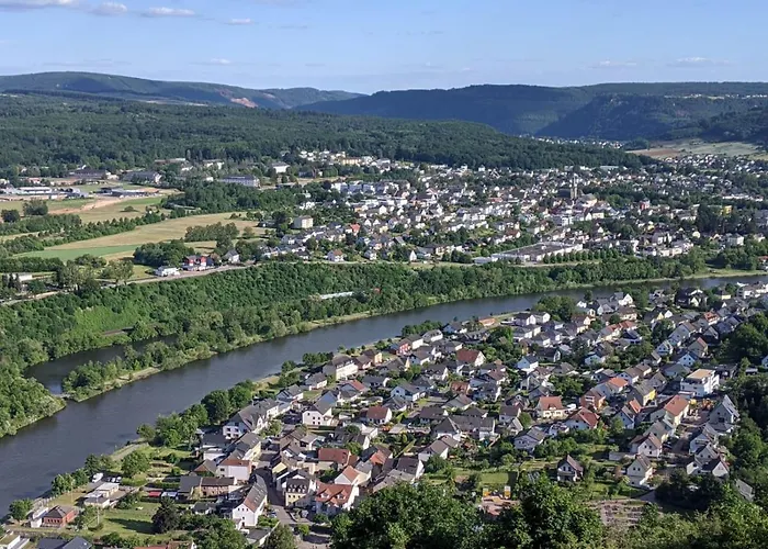 Gemütliche 90 qm Wohnung in Saarburg, zentral gelegen, Garten mit Aussicht, separater Eingang