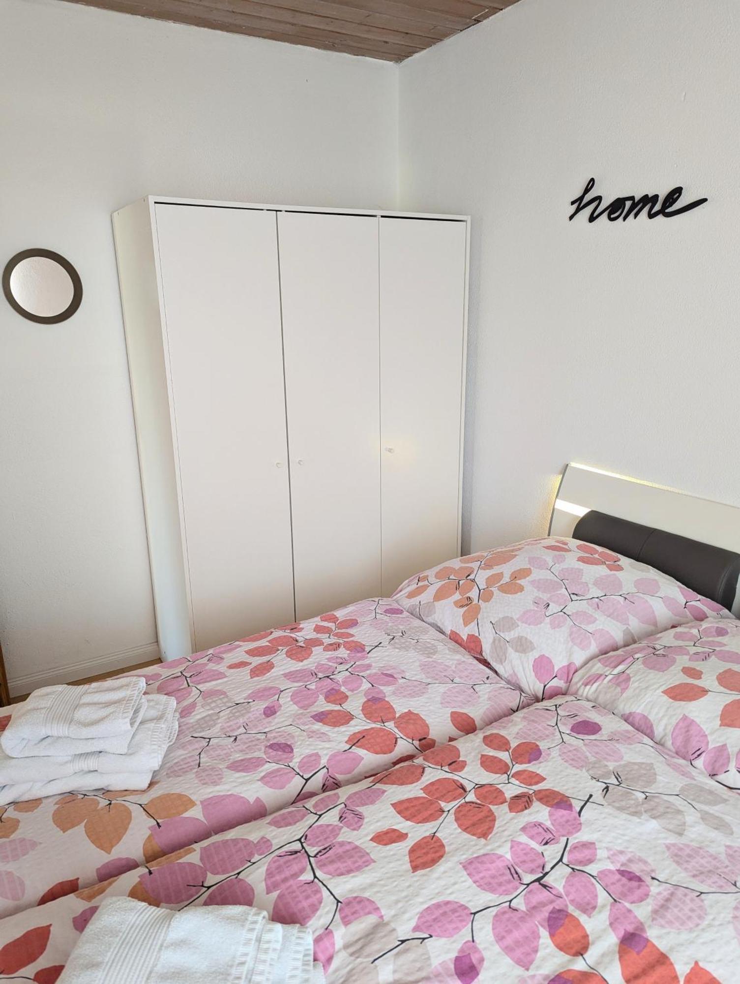 Apartment Gemuetliche 90 Qm In Saarburg, Zentral Gelegen, Garten Mit Aussicht, Separater Eingang *